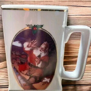 Coca-Cola Vintage 1996 Santa Seasons mug. Excellent condition.